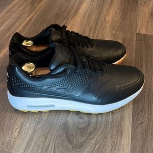 Nike Golf Air Max 1